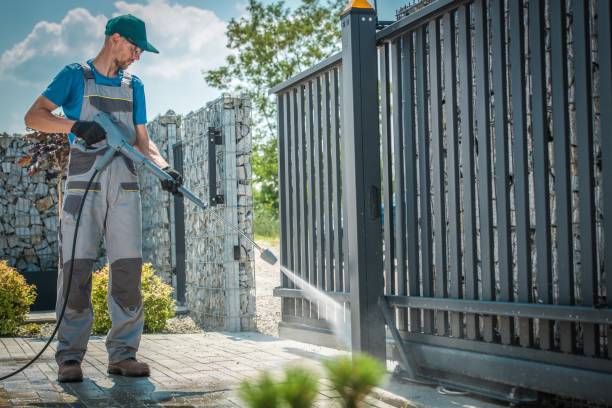 Best Animal Enclosure Cleaning  in Newton, AL